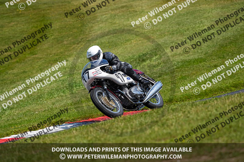 Vintage motorcycle club;eventdigitalimages;mallory park;mallory park trackday photographs;no limits trackdays;peter wileman photography;trackday digital images;trackday photos;vmcc festival 1000 bikes photographs